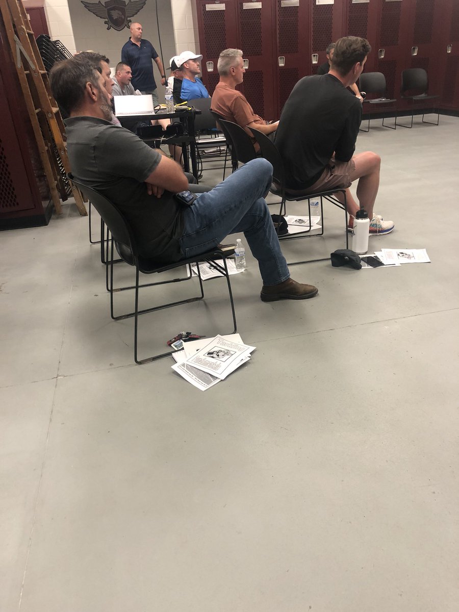 350by50_CoachBF's tweet photo. The @NewAlbanyFB was honored tonight to host the coaches of our @NAYouthFootball league! We can’t say thank you enough to those who organize, coach and lead the future Eagles. We look forward to seeing all our youth programs compete this Fall! https://t.co/Zx6LCIiCwg