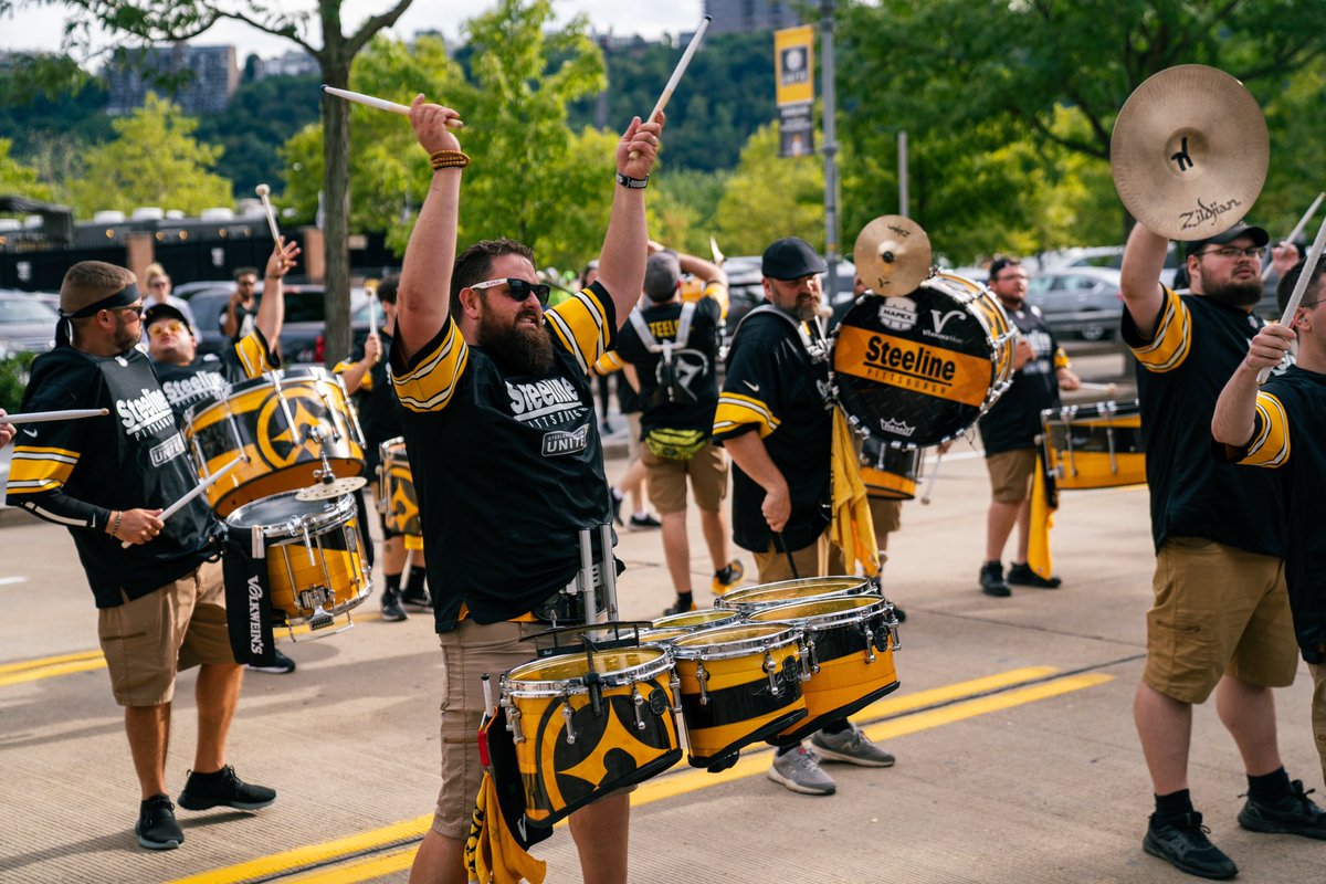 PGHSteeline's tweet photo. We’d like to share our 2023 Training Camp Schedule:

Sat, Jul 29th, 11 am-2 pm 
Sun, Jul 30th, 11 am-2 pm 
Fri, Aug 4th, 1 pm-5 pm 
Sat, Aug 5th, 11 am-2 pm
Sun, Aug 6th, 11 am-2 pm 

We perform every hour from the fan areas at all dates. Hope to see you there! #HereWeGo https://t.co/wM07lRGm90