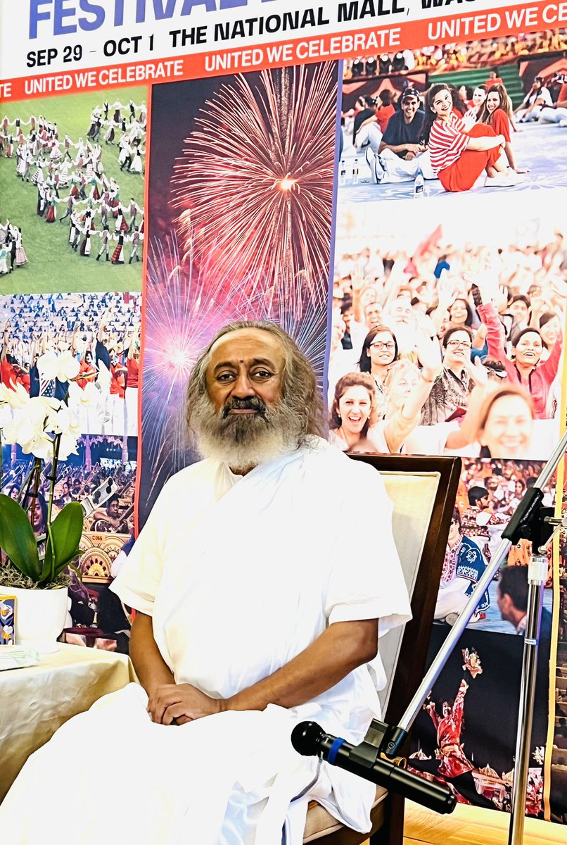 NationsMosqueDC's tweet photo. Gurudev Sri Sri Ravi Shankar, a global icon for peace met with select faith leaders, for an engaging and meaningful dialogue about the upcoming World Culture Festival in DC, Sept 29-Oct 1 at the historic National Mall in DC. First time it’s held in America. https://t.co/rD5yRpK4ME