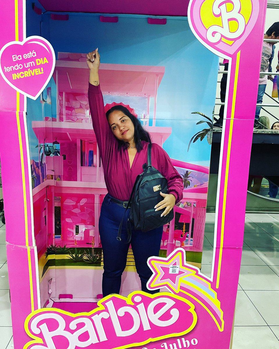 trindadepris1's tweet photo. Barbie proletariada: já vem na posição de ficar no transporte público lotado
#Barbie #proletariada #BarbieTheMovie https://t.co/Hj1AnM9sTb