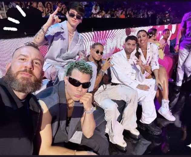 vlzgeek's tweet photo. Falta Kate y cerramos en el mejor team que tuvieron 

ULTIMA CITA EN PJ #CNCO https://t.co/dvPFTwPgAW