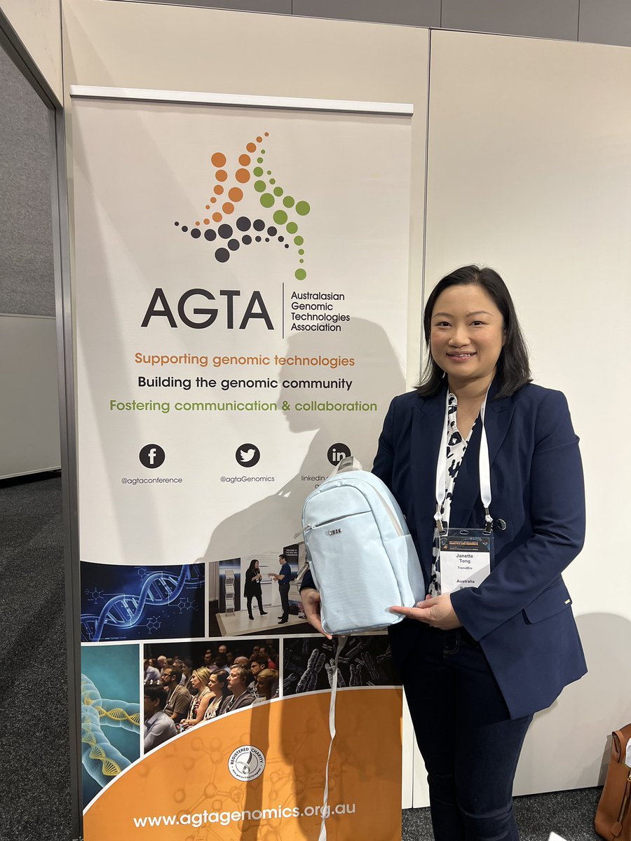 TamsinRobb's tweet photo. And our grand prize winner, huge congrats Janette of @TrendBio #AGTA https://t.co/ZLhC8cvqKD