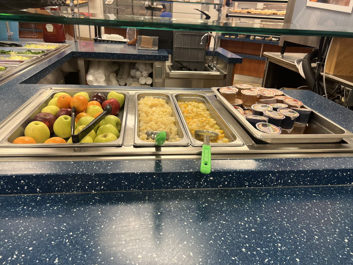 SwedishChefFHSD's tweet photo. Sodexo Family is getting ready to serve up some delicious food in our cafeterias &amp; welcome back our valued students &amp; staff! 🌻 https://t.co/aetFRtGqym