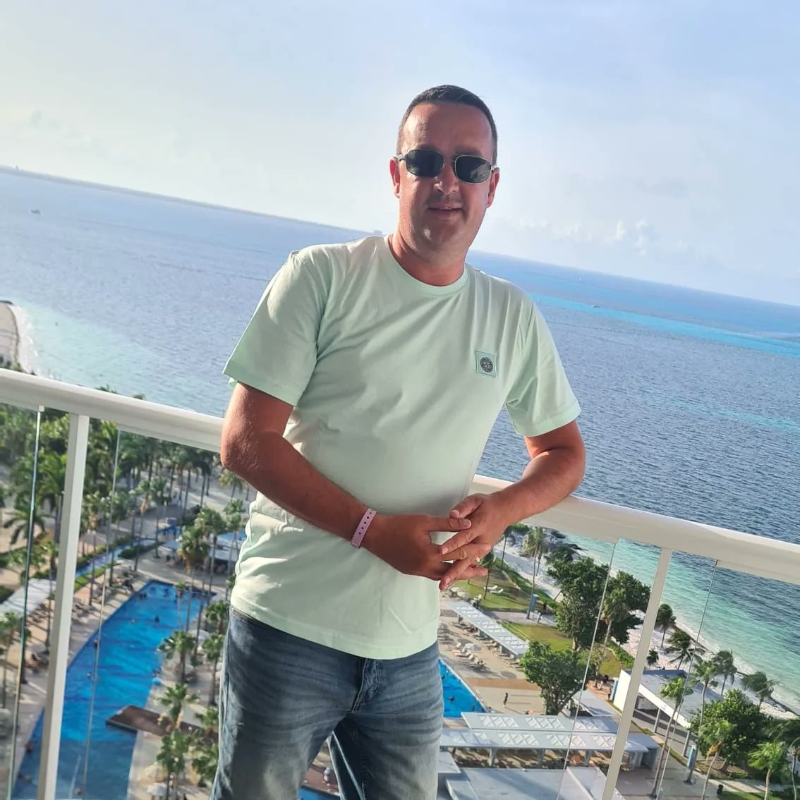 Angie Ghirl 🍀🍀🍀 tweet media