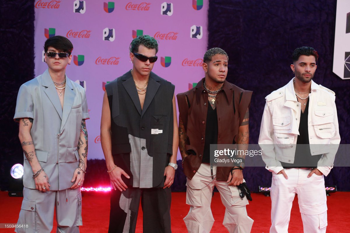 CUBMidias's tweet photo. NÃO ACABEM 😭

(Julho, 20, 2023)

@CNCOmusic no tapete vermelho do #PremiosJuventud 

© Getty Images https://t.co/PtD0xaW6JN