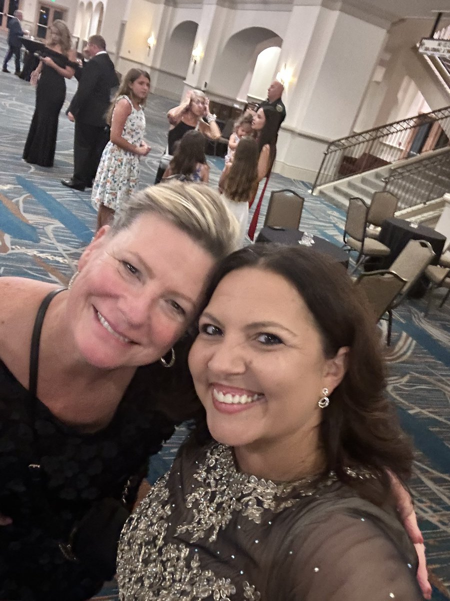 Celebrating Lita Stanton tonight at the Florida Teacher of the Year Gala 🎉