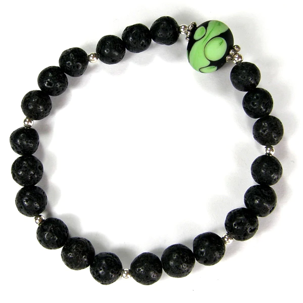 covergirlbeads.com/products/black… @Covergirlbeads #SDFTT #StretchJewelry #LampworkBracelets