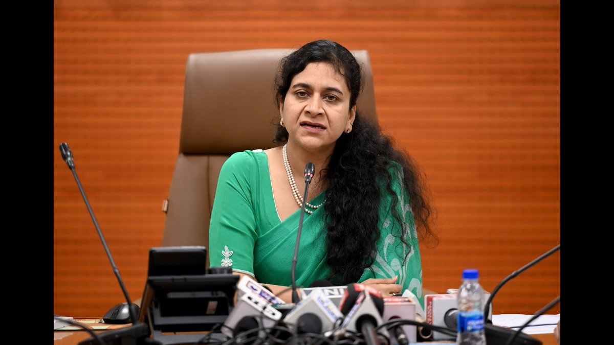 The 2003-batch IAS officer Ritu Maheshwari has been appointed divisional commissioner of Agra.
Congratulations Ma'am for new responsibilities.
Noida achieved many unpredictable heights in her tenure, words are less to explain them.

<a href="/rituias2003/">Ritu maheshwari</a>