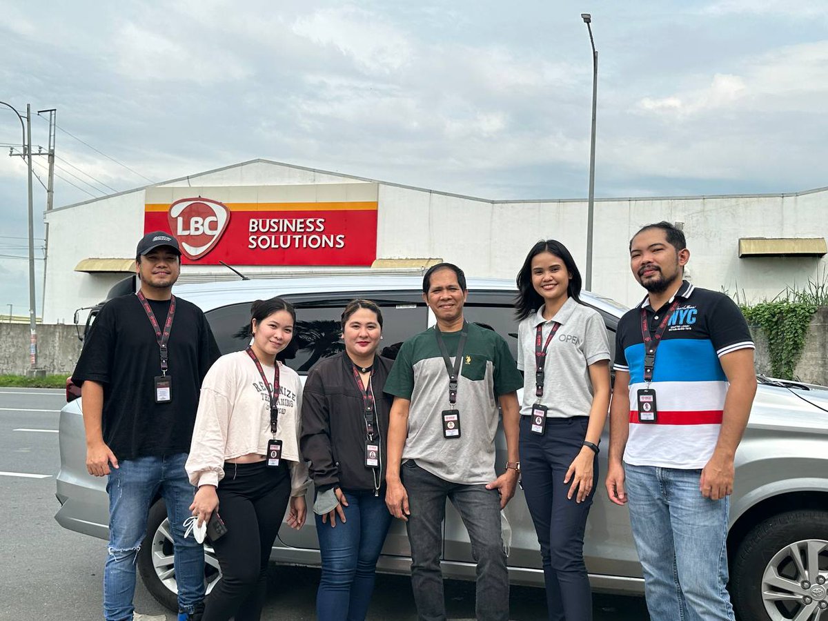 ndiamondtrading's tweet photo. North-Diamond workforce visited LBC! As they like to ‘move it’... We, at ND like to ‘move’ and
‘seal it!’

#NorthDiamond #DeliveringTogether
#TogetherWeGrow https://t.co/DRB2jiFAGb