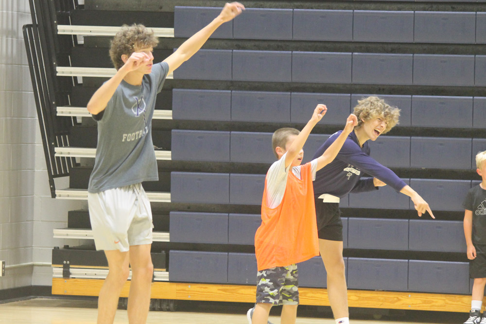 XavierSaints's tweet photo. Thank you to our 100+ boys basketball future Saints who joined us for an 'xceptional week at our 2023 @CRXavierBBall Camp! #WeAreXavier #BeXceptional https://t.co/Uv0V8bdjt5