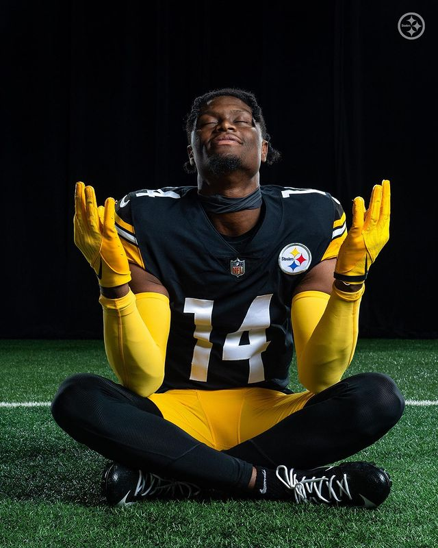 Steelers Depot 7⃣ on Twitter "I've now hit "Almost Friday Mood