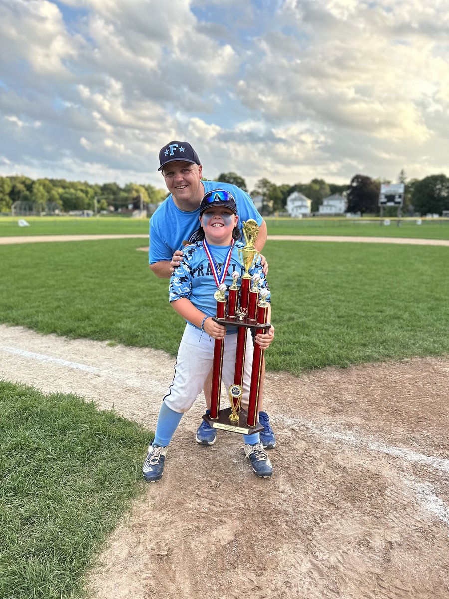 FlorestSteven's tweet photo. So proud of these boys for winning the 1st Annual 9U Coach “P” Invitational. Learned a lot from @Coachpasquarosa as a kid. Most important,  how to play the game the right way with class. These boys have represented Franklin well all summer! @FYBOBaseball @JenRaiderPhoto https://t.co/VgOIG2MCWK