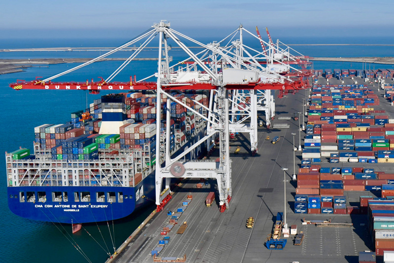 Un dispositif de branchement électrique à quai inauguré
L’APL SINGAPURA, navire du groupe CMA CGM, a inauguré début janvier les installations de branchement électrique à quai du terminal des Flandres au Grand port maritime de Dunkerque.vegetable.fr/un-dispositif-…