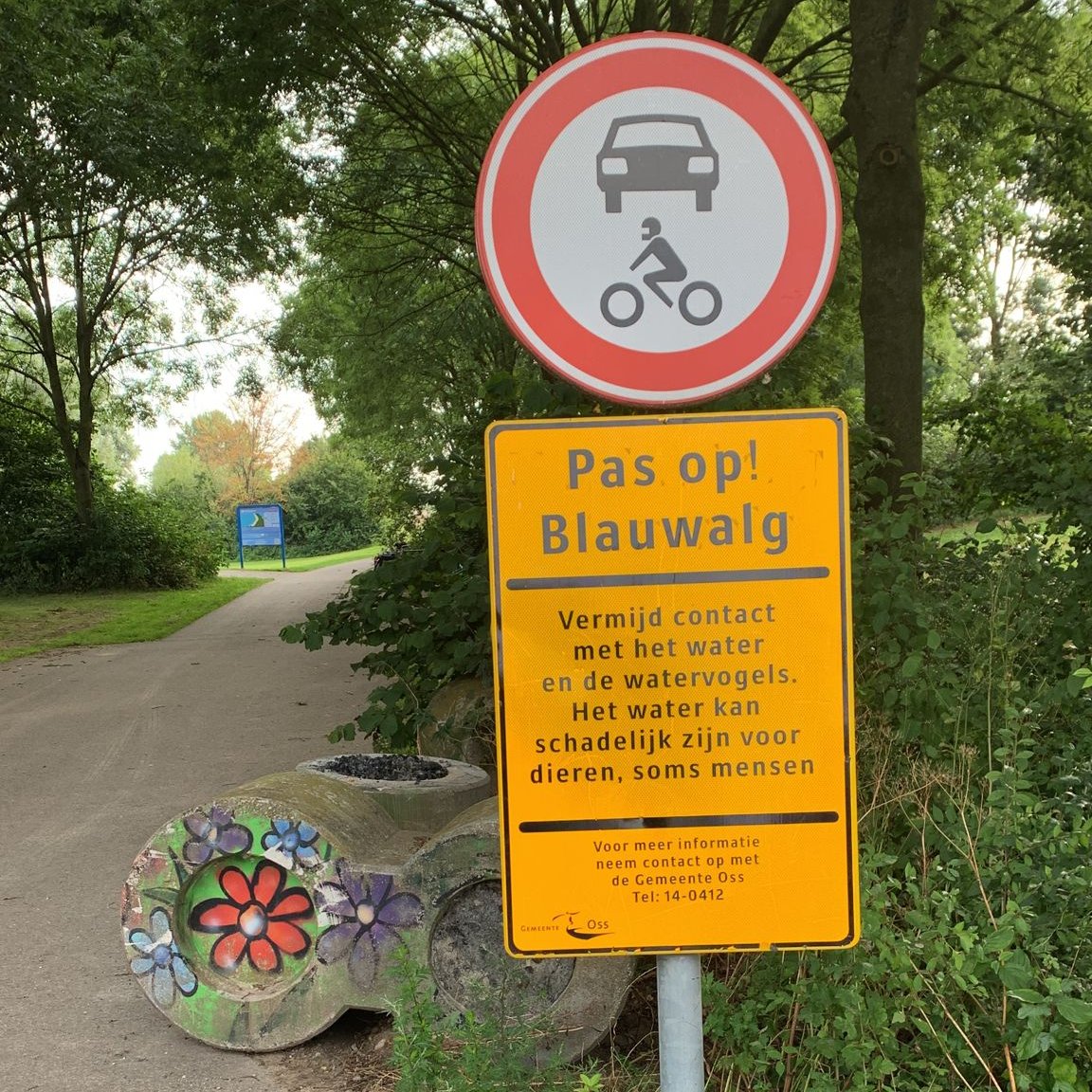 ❌❗️ Let op, bij Strandbad De Lithse Ham is 𝐛𝐥𝐚𝐮𝐰𝐚𝐥𝐠 ontdekt. 🦠 Zorg er dus voor dat je contact met het water vermijdt. Ook honden kunnen last krijgen van blauwalgen. Laat je hond daarom ook niet in het water zwemmen!

#blauwalg #lithseham #strandbad #gemeenteoss