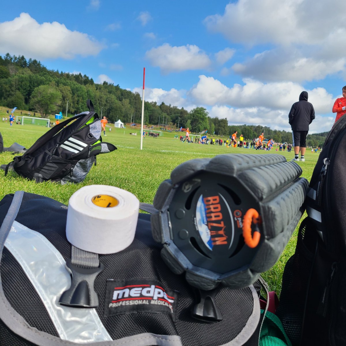 B2theWright's tweet photo. Howies, brazyn and medco getting the job done, keeping us in the game at @Gothia_Cup!!!! #AT #internationalatheltictraining #havekitwilltravel https://t.co/OemwI7rFHR