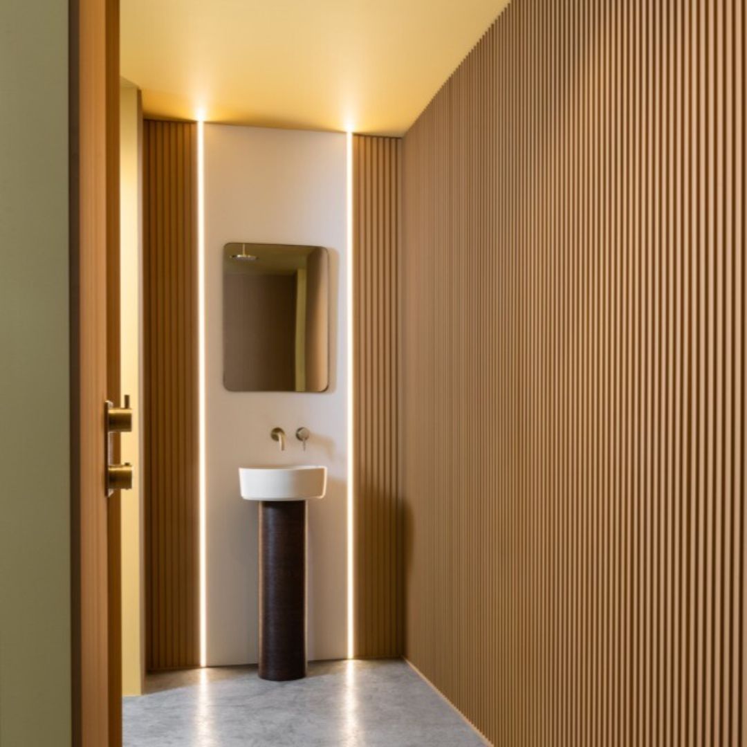 DEBASABCN's tweet photo. ¿Qué mejor manera de inspirarte que con imágenes que harán dar riendas suelta a tu creatividad para realzar las paredes y techos de cualquier estancia🤗?
¿Con cuál te quedas? Las tenemos disponibles en nuestro SHOWROOM DEBASA STUDIO. Acércate a nuestra tienda en 📌Almogàvers 50. https://t.co/PFHtAf9U5A