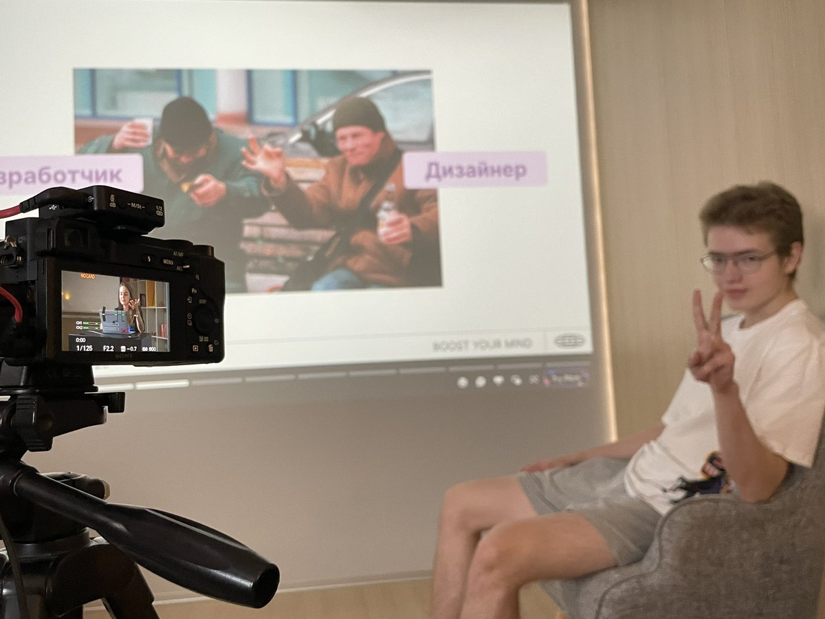 Oleg tweet media
