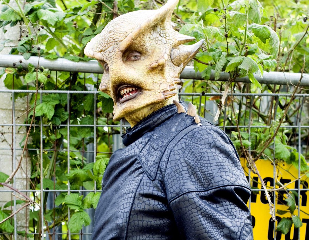 _cosmicangst's tweet image. Ariana Grande is dating Androvax from the Sarah Jane Adventures, TMZ reports.