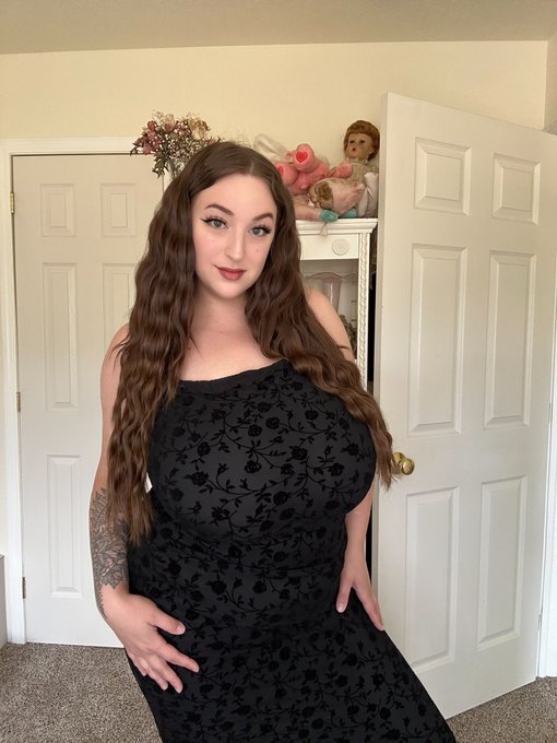 🥀🖤🗡 https://t.co/G4fxfsuOgn