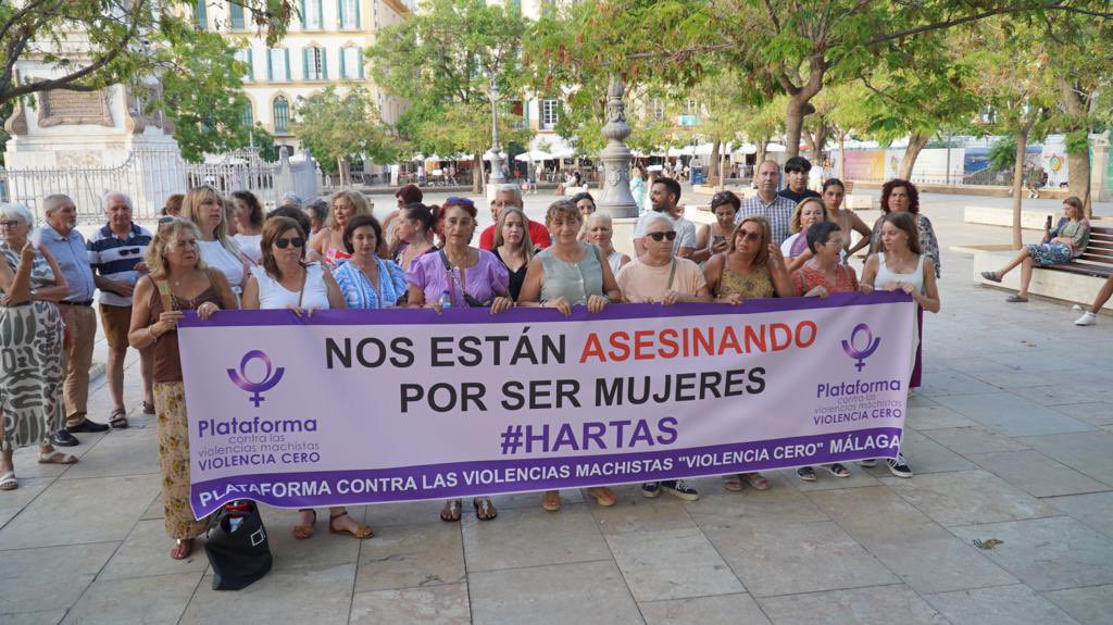 MViolencia0's tweet photo. Nos están asesinando por ser Mujeres. La violencia machista es una cuestión de Estado. #NiUnaMenos https://t.co/Wulxa8eGps