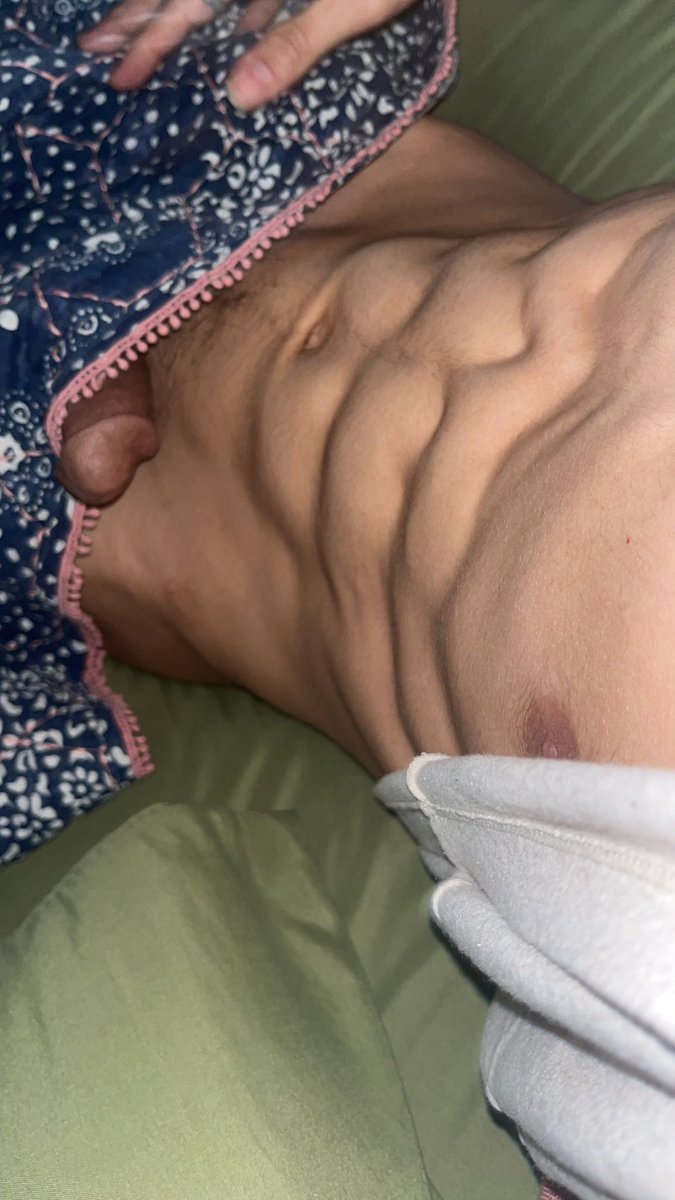 nsfwlowkee's tweet photo. 21
He/him 
Switch 
Hard and soft kink 
Dms open

Not new to #nsfw_acc they blocked my other account :( 
Hmu 
&amp;

Make sure to follow for more content 🤭 and a follow back 

#nsfw #nsfw_acc #nsfw_twt #slut #hmu #whore #cum #cali #horny #nsfwcontent https://t.co/Q4bQYTqN2f
