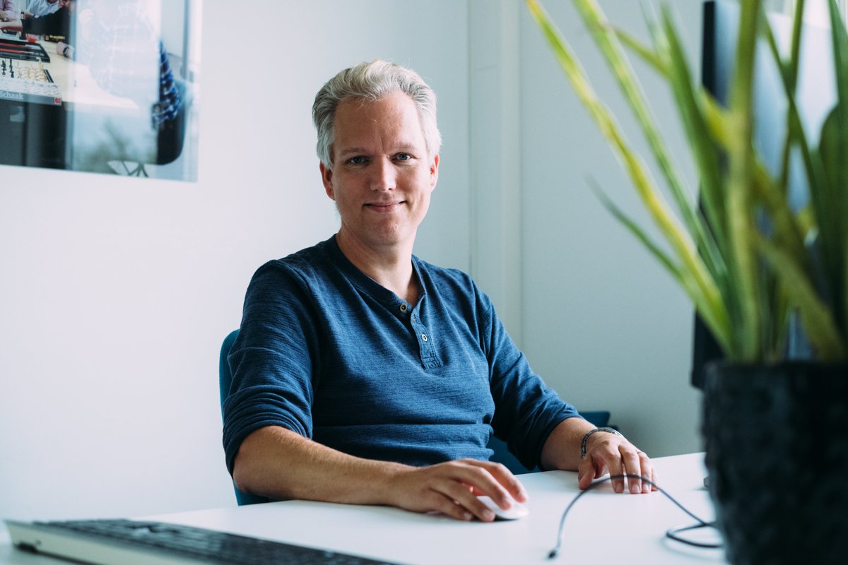Conspect - Plezier, Passie & Partnership (@conspectlive) on Twitter photo Boekpresentatie: Spring 6 Recipes π₯³π
Onze collega <a href="/mdeinum/">Marten Deinum</a> heeft zijn 6e boek uitgebracht. Vier jij dit met ons mee?
Inschrijven voor deze gave sessie op 13 september 2023 doe je hier ππ» bit.ly/43oLEwL
#Plezier #Passie #Partnership #Kennis #NLJug #Java #Spring Boekpresentatie: Spring 6 Recipes π₯³π
Onze collega <a href="/mdeinum/">Marten Deinum</a> heeft zijn 6e boek uitgebracht. Vier jij dit met ons mee?
Inschrijven voor deze gave sessie op 13 september 2023 doe je hier ππ» bit.ly/43oLEwL
#Plezier #Passie #Partnership #Kennis #NLJug #Java #Spring