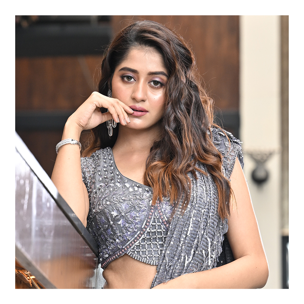 Youveindia's tweet photo. Unveil your inner radiance, and embrace the enchanting style and elegance of this exclusive grey saree from Youve by Rangoli, that's adorned with intricate designs all across!

#youve #rangoli #fashion #fashionstyle #indianwear #beauty #pret #readytowear https://t.co/wYQ1o9ryrG