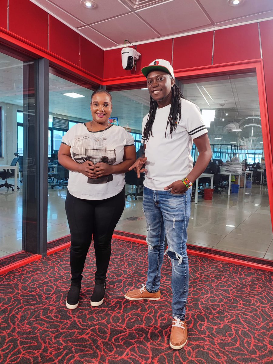 browngal a gal nessa (@browngalnessa) on Twitter photo #Vybeayard wozza friday ipewe heshima yake na maandamano iko apa wacha tu <a href="/deejaypatiz/">DEEJAY PATIZ</a> atupeleke na rieng asapa <a href="/VybezRadioKE/">Vybez Radio</a> kasongee! #Vybeayard wozza friday ipewe heshima yake na maandamano iko apa wacha tu <a href="/deejaypatiz/">DEEJAY PATIZ</a> atupeleke na rieng asapa <a href="/VybezRadioKE/">Vybez Radio</a> kasongee!