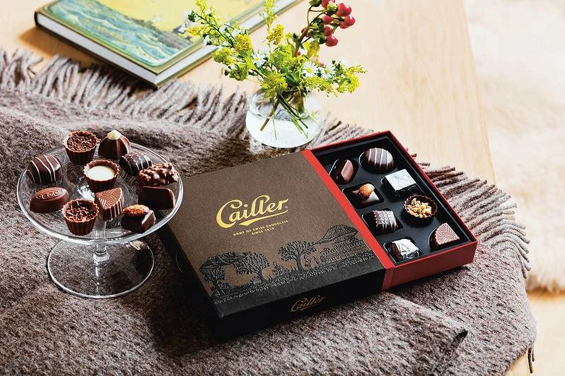 sim_xploration's tweet photo. If you're a chocolate lover 🍫, Switzerland should definitely be on your list of dream destinations! It is renowned across the globe for its exquisite chocolates🇨🇭
#exploringswitzerland #chocolate #chocolatelovers #switzerland #ExploringTheWorld https://t.co/Au4eEDZCy3
