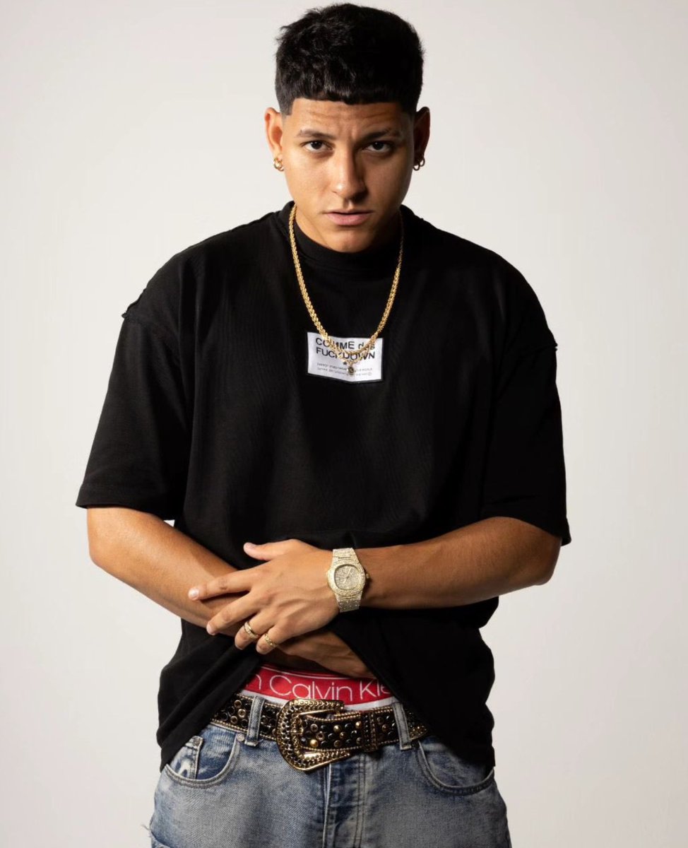 LaCruzData's tweet photo. Spotify Update — Monthly Listeners:

@AlfonsoLaCruzz — 369,711 (+ 12,482) *new biggest peak in his career* https://t.co/yv4qpC4RsE