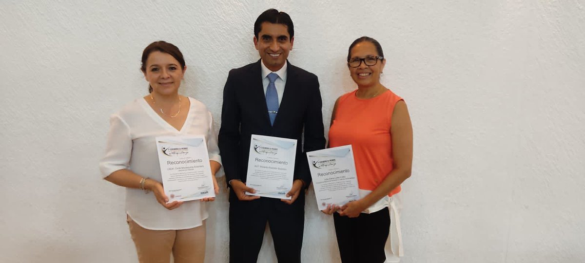 ANAISA_Mx's tweet photo. La Federación Mexicana de Salud, Danza y Fitness reconoce a la LNCA Coral Moctezuma Alcantara, Gerente de ANAISA, por impulsar el desarrollo en el área de salud.
@JuliaLeonCobo
@coralito2009
#NutRobertoAlvarado
#Femsadafit
#ANAISA
#Nutricion https://t.co/GqhtcV7kEi