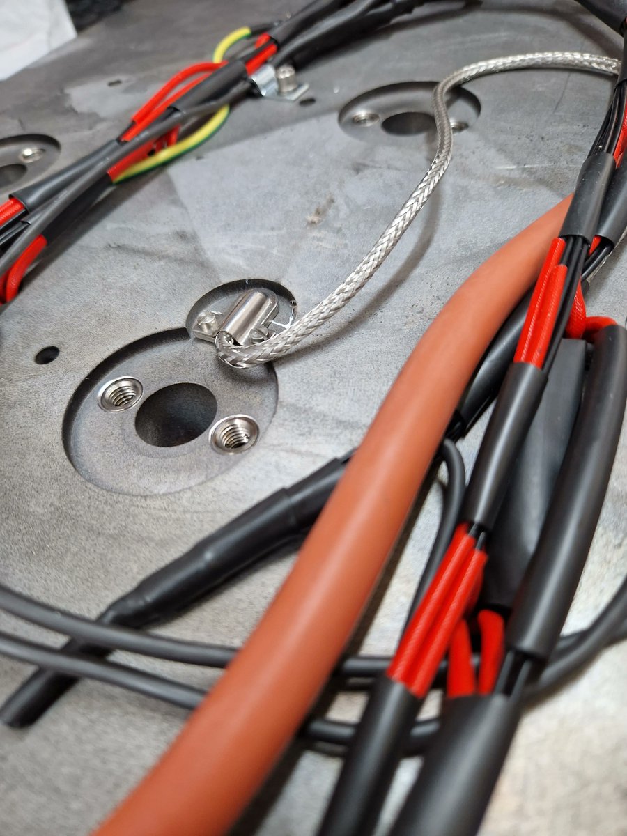 frezowaniecnceu's tweet image. 📦 Enhance Your Packaging Solutions with our CNC Fabrication Expertise! 🛠️

#PackagingSolutions #CNCFabrication #CustomManufacturing #PrecisionTools #PerfectSeals #ReverseEngineering #Manufacturing #Innovation #FoodIndustry #EngineeringSolutions #Efficiency #multivac #reepack