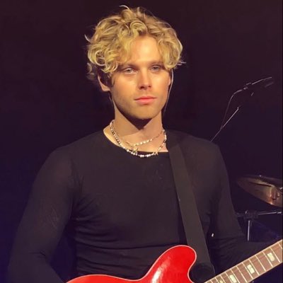 #NewProfilePic its been way too long