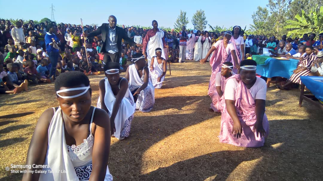 CellGitaraga's tweet photo. None tariki 18/7/2023mu akagari ka Gitaraga mu inteko yabaturage yahuje imididugudu yose abakuru b'imidugudu bamurikiwe imihigo mishya ya 2023-2024 banishimira uko besheje imihigo ya 2022-2023 .@murama_ngoma @NgomaDistrict @RwandaEast @NIYONAGIRANath2 @Mukayiranga12 @MapambanoN https://t.co/Pz3BUgoMtM