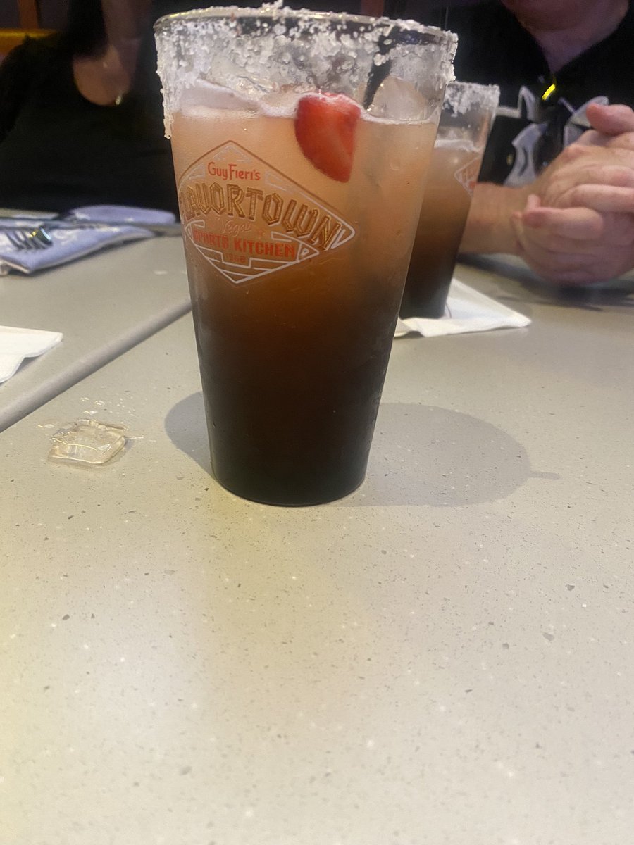 TRACKGABE's tweet image. #guyfieri #Vegas