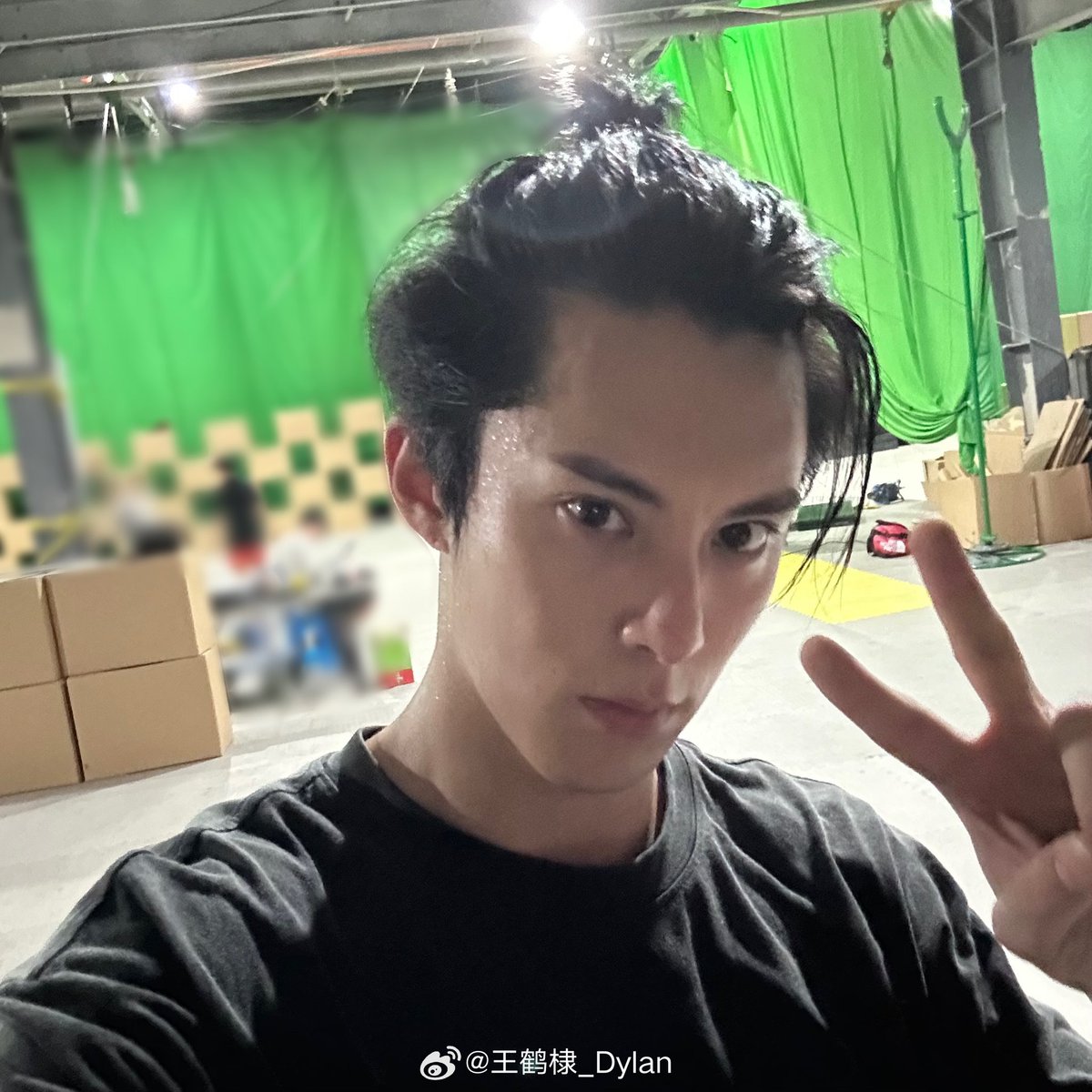 dylanwangn's tweet photo. I wanna flaunt my sweat for everyone to see. https://t.co/UqTx6f7tEO