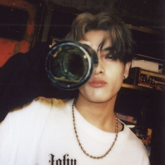 tinyjoy_'s tweet image. #heejake au ✬ a certain romance

Onde Heeseung inventa uma mentira enorme para continuar ficando com o hetero top da faculdade

ou

Onde Jake tem que fingir namorar Heeseung para que seu segredo não seja vazado