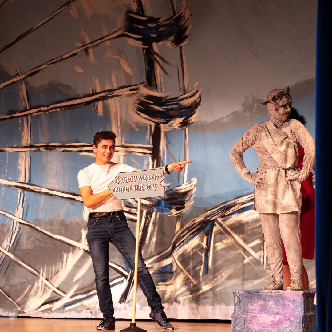 PatchamHigh's tweet image. Let's finish with a big shout out to the both casts of 'All Shook Up' and the musicians! It was a fantastic show, well done everyone and thanks for your support. Head to our website for more pics!
patchamhigh.brighton-hove.sch.uk/2023/07/17/all…

#schoolshow #schoolperformance #actinginschool