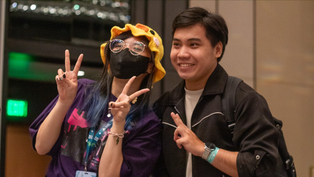 Fun shots from Lilypichu and iGumdrop's, Meet and Greet! ♥📷 Full album below 👇 bit.ly/LilypichuiGumd…