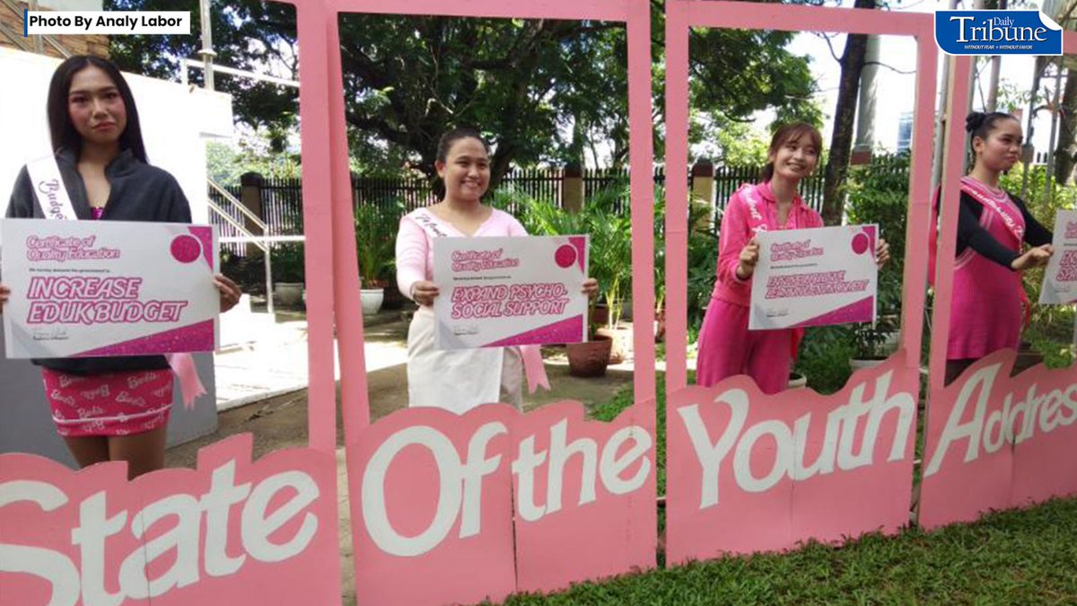 tribunephl's tweet photo. BARBIE-THEMED PROTEST

LOOK: A youth group present their Barbie-themed advocacies, urging the government to stay away from superficial solutions to the education crisis and heed their calls for a better response to the issues faced by the education sector. 📸Analy Labor https://t.co/kVZuRQialE