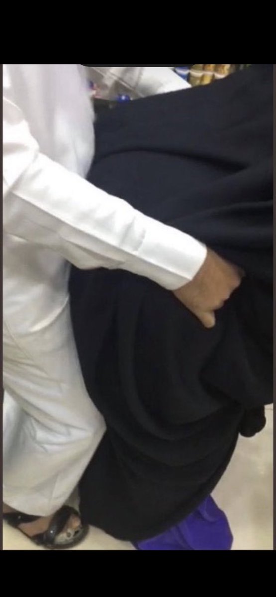 Fg87655's tweet photo. توني جيت من بيت صاحبي بدوي وقبيلي اول شى ماقصرت على الضيافه تسلم حبيبي ثاني شى معليش شفت امك وخواتك جالسين بالصالة والصراحة قومت عليهم ونزلت عليهم 3 خيوط بالحمام معليش اعتذر منك 😩😩😩😩😩😩😩😩#ديوت_بدوي https://t.co/B36AI9VbiH