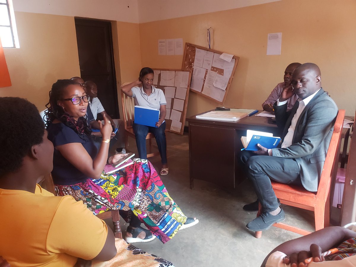 IPROSARUDE1's tweet photo. Dans le cadre du projet @Nkuriza,la mission du groupe de la @Banquemondiale au Burundi a effectué ce jeudi 20 juillet une descente sur terrain dans les provinces Cibitoke et Bubanza pour s'assurer de l'utilisation de la méthode contraceptive Sayana Press https://t.co/zXOCHtMM4p