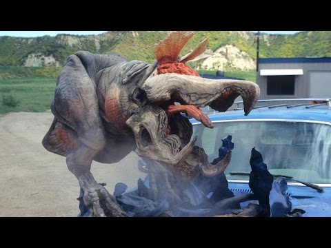 CreatureCrunch's tweet photo. "We don't need no stinkin' budget to make a fun movie!" - S.S. Wilson, probably. It's #Tremors 2: Aftershocks!

Also, whoopsie, the audio screwed up during the crunch on this one and we didn't bother re-recording it ¯\_(ツ)_/¯ https://t.co/q7cg95oAJ5