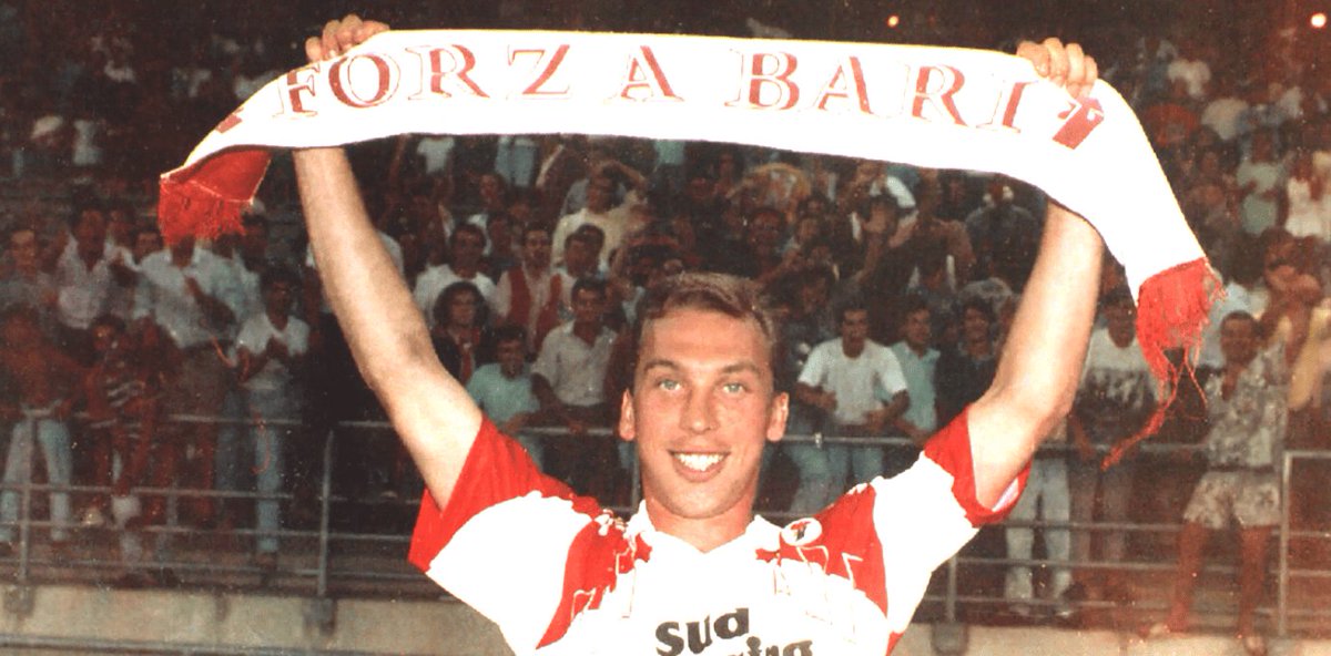 #OTD in 1991 David Platt moved to Bari from Aston Villa for £5.5m

Platt later moved onto Juventus and then Sampdoria before returning to England in 1995 to join Arsenal https://t.co/C4XOikTHmh