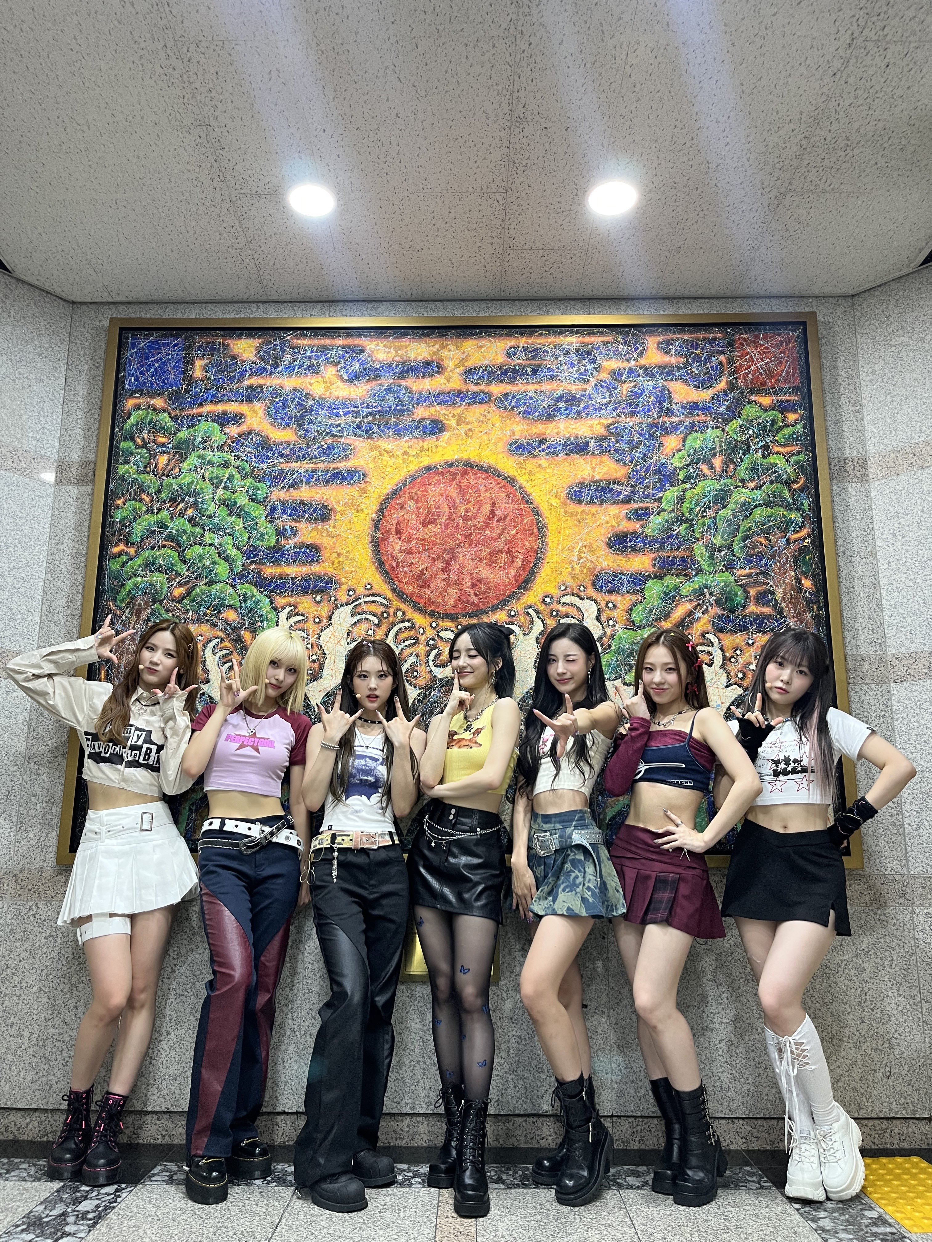 F1iZxuzaEAAdJ46?format=jpg&name=4096x4096