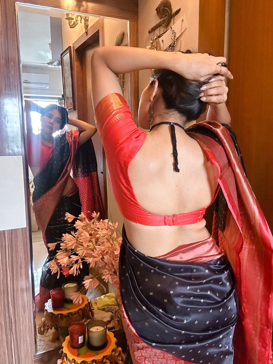 jsolu_tions's tweet image. #SakshiAgarwal shares few breathtaking images which will surely lit your screens on fire 🔥
@ssakshiagarwal #jsolutions