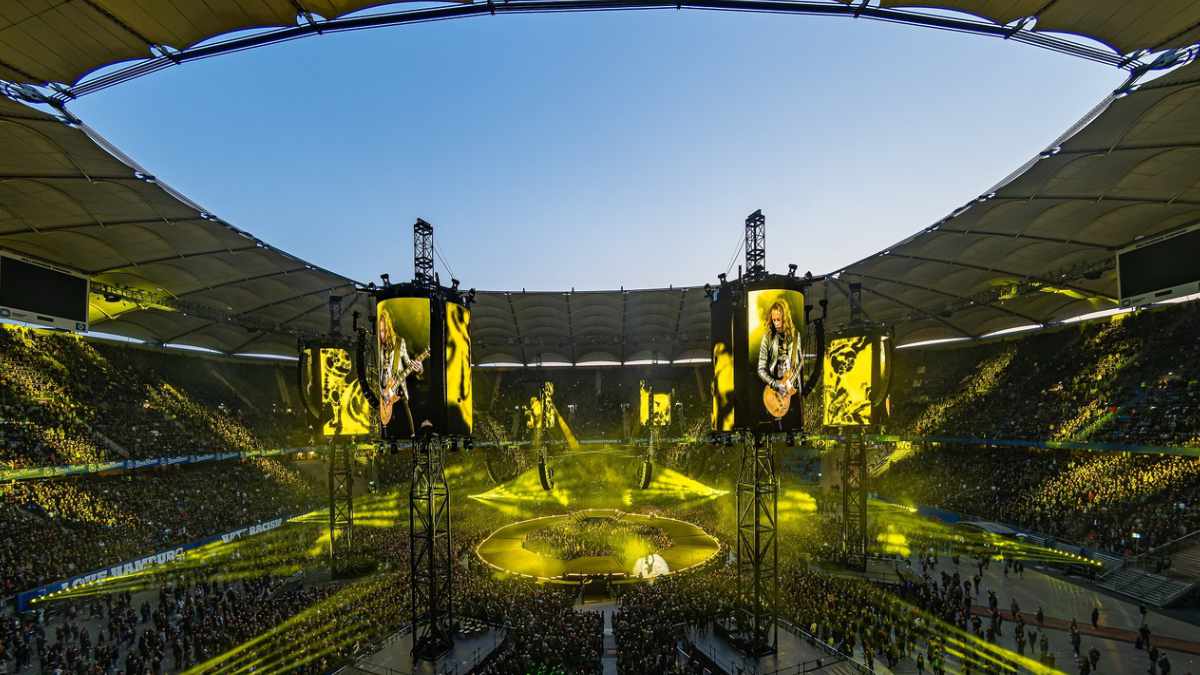 EventElevator (@eventelevator) on Twitter photo Lichtdesigner Rob Koenig beleuchtet die M72 Welttournee von Metallica mit Proteus Excalibur Skybeams von ELATION Professional. eventelevator.de/lichttechnik/r… <a href="/ElationPro_EU/">Elation Pro Europe</a> @LMP_me Lichtdesigner Rob Koenig beleuchtet die M72 Welttournee von Metallica mit Proteus Excalibur Skybeams von ELATION Professional. eventelevator.de/lichttechnik/r… <a href="/ElationPro_EU/">Elation Pro Europe</a> @LMP_me