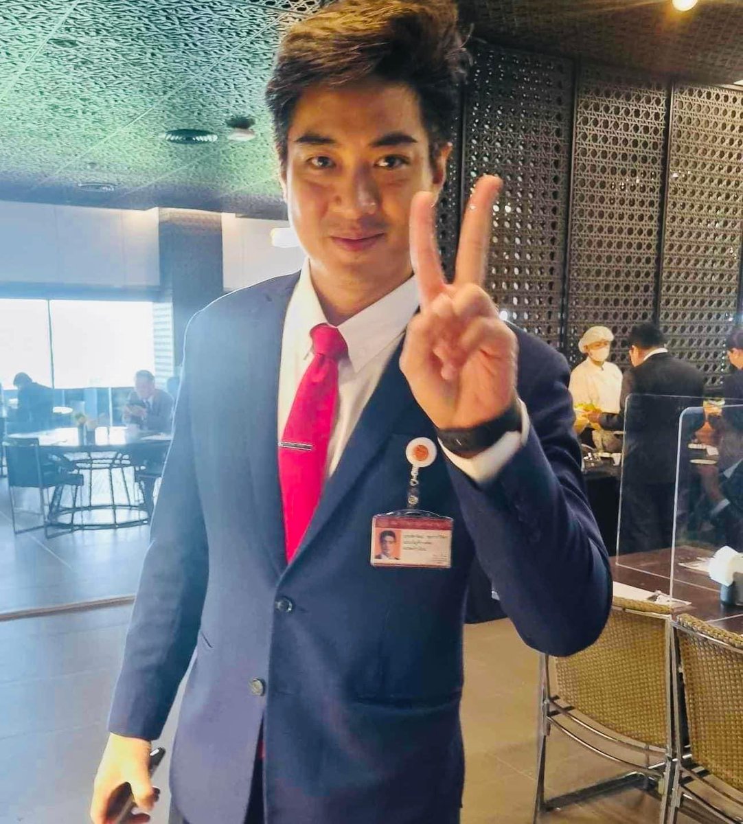 ดิชั้นเลือกพรรคเพราะนโยบายค่ะ ไม่ใข่ตัวบุคคล จบนะ