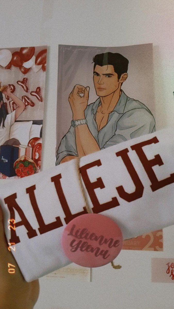 aziswifey's tweet image. amoy "Tatlo 'yan, manong. Isa para sa kanya. Dalawa para sa akin. Ihahatid ko muna sa dulo ng La Santa tapos babalik sa amin." 🥹

thankyou, ate gram!! 🥰 @FandomBoxx