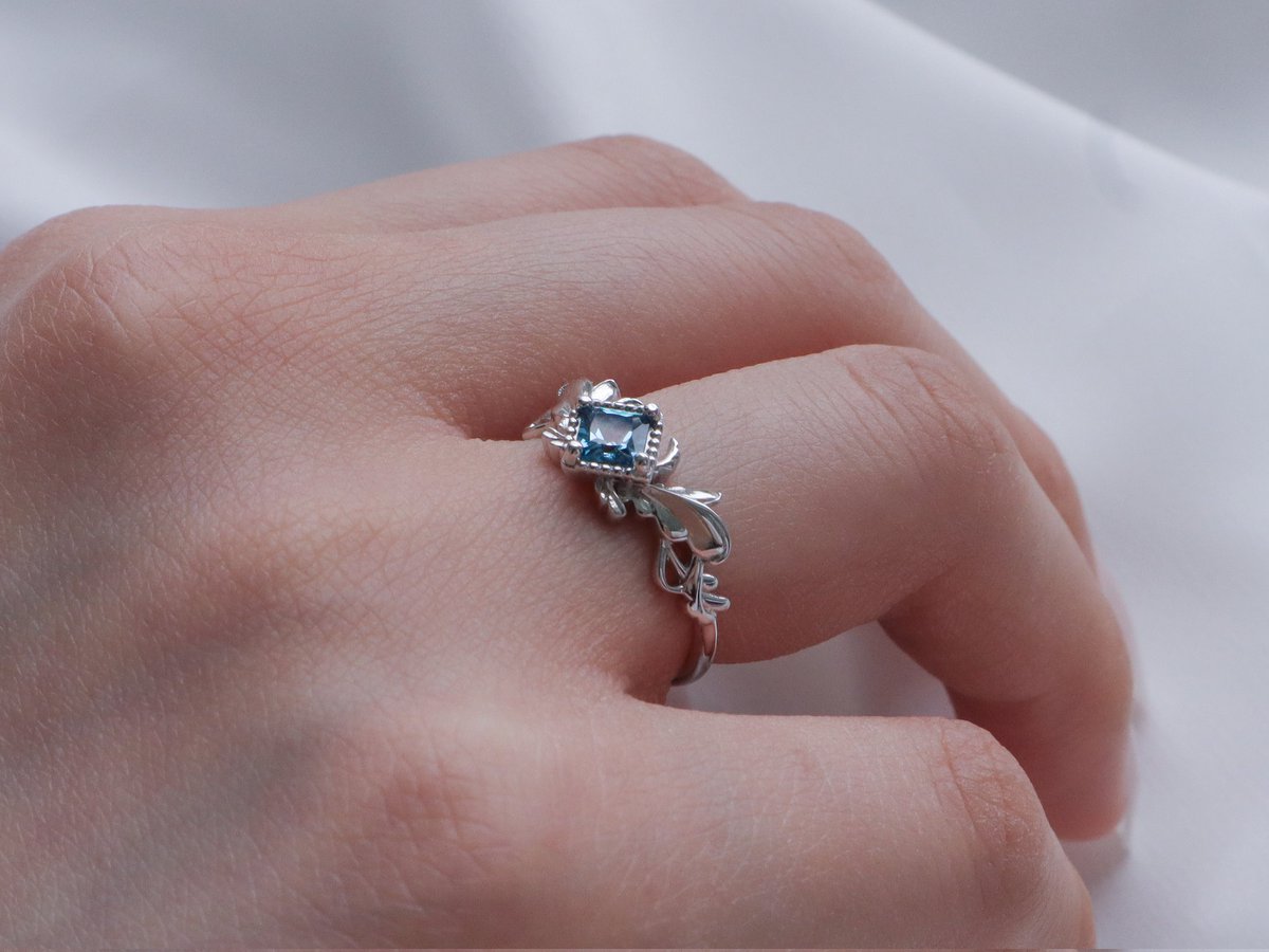 erta_jewelry's tweet photo. [#RT] 🦋페어리 드림 링🦋
펀딩 성공 시 rt추첨 한 분께 해당 펀딩 제품을 선물로 드려요💗

제가 4월부터 정말 열심히 준비한 작업물을 텀블벅에 드디어 공개하게 되었어요
얼리버드도 준비되어있으니 링크 속 알림 신청 해주시면 넘 감사할 것 같습니닷🥺 많관부에요,,💕
https://t.co/FIWjOi9CCq https://t.co/zcQ175qL7k